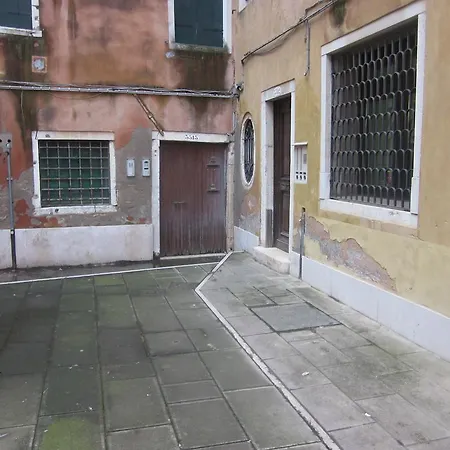Venice Resorts Apartamento *